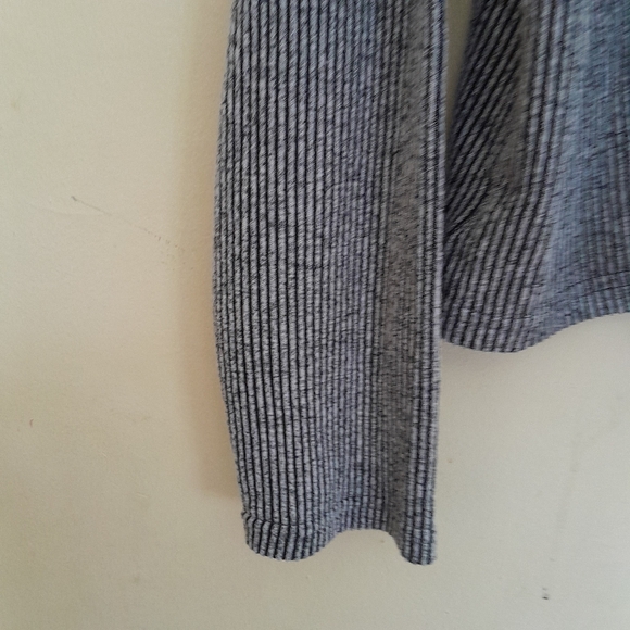 Time and Tru 2pc Black and White Sweater and Skirt Set Size XL - Picture 15 of 16